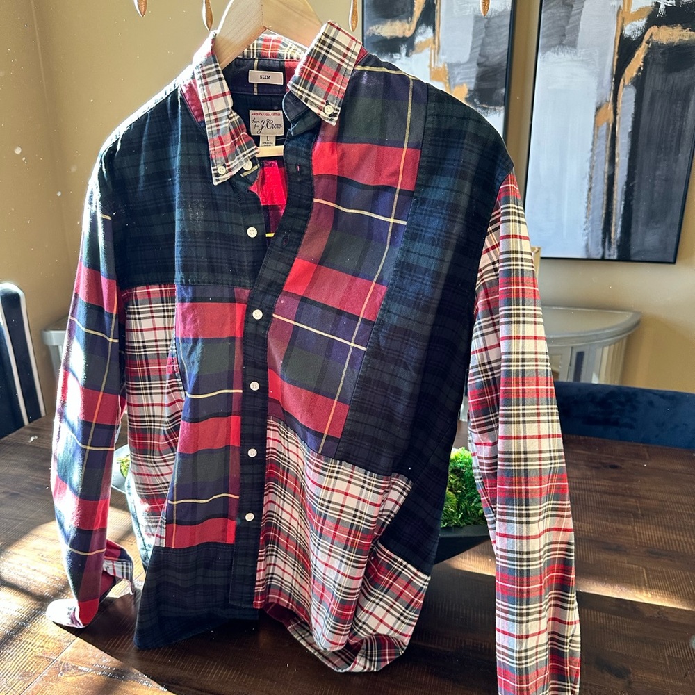Men’s JCrew Slim Button Down Shirt! Size L